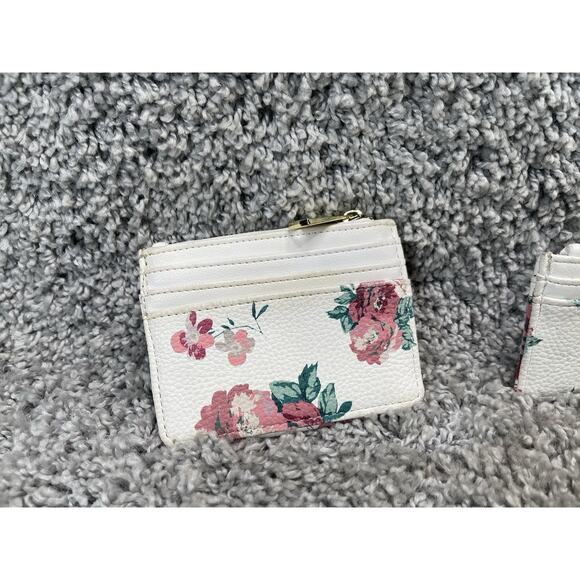 JUICY Small White Rose Floral Bi Fold Zippered Wallet & Card Holder Set - Picture 5 of 10
